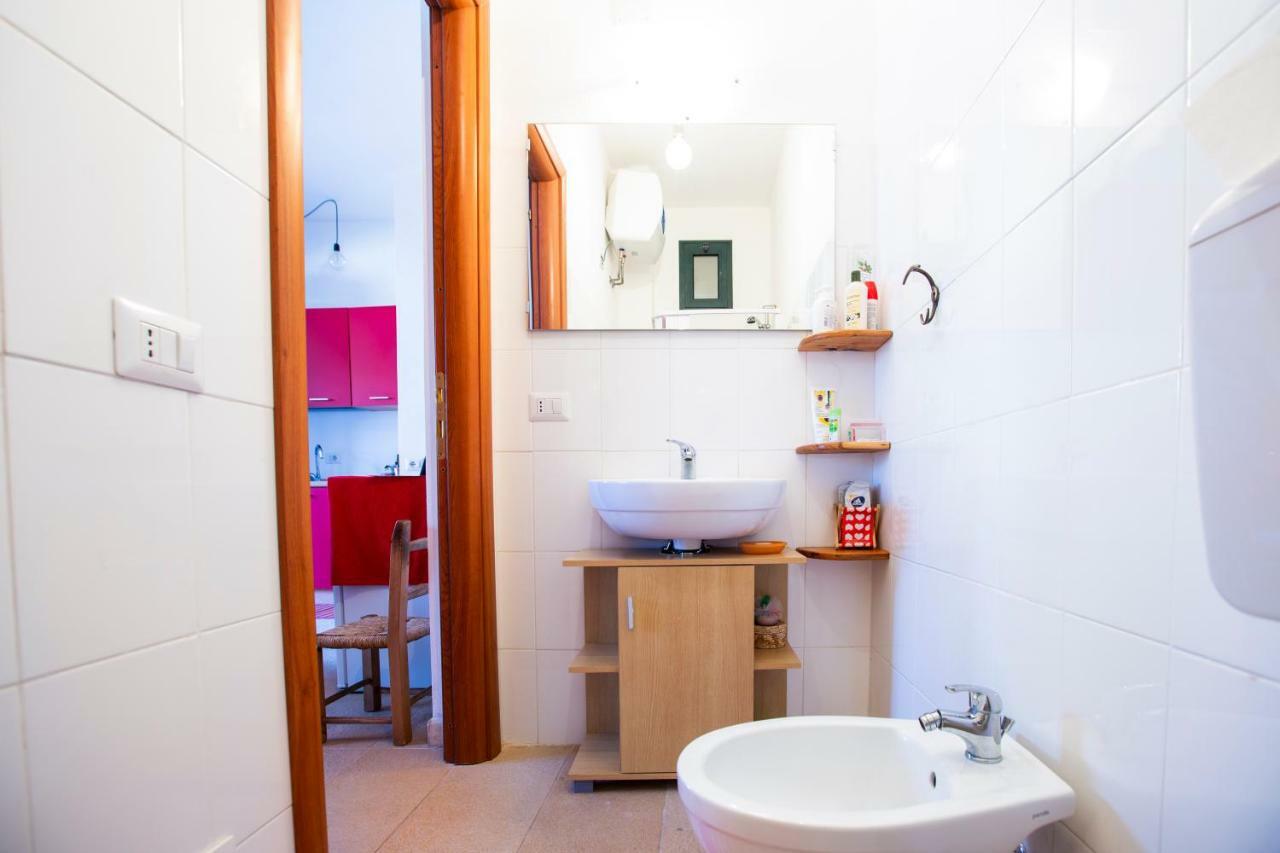 Apartament Red Flat Bari Sardo Zewnętrze zdjęcie