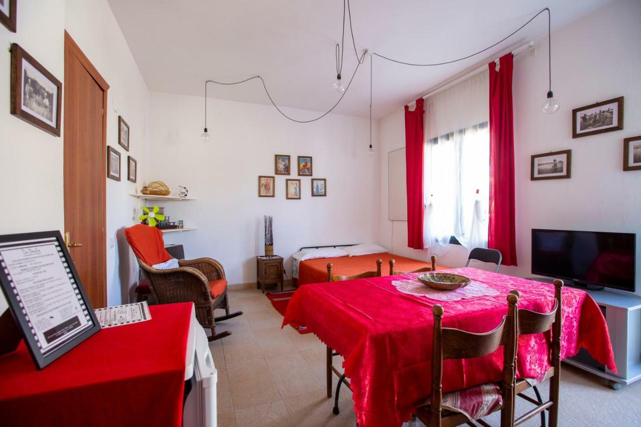 Apartament Red Flat Bari Sardo Zewnętrze zdjęcie